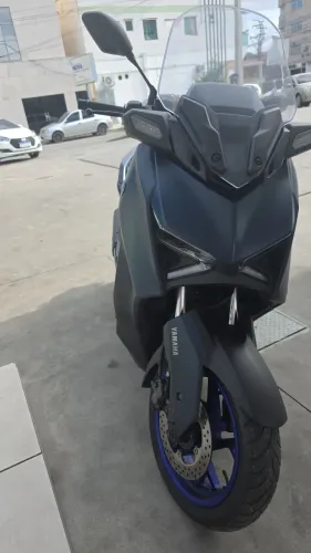 Moto nova ,excelente para uso diário. 