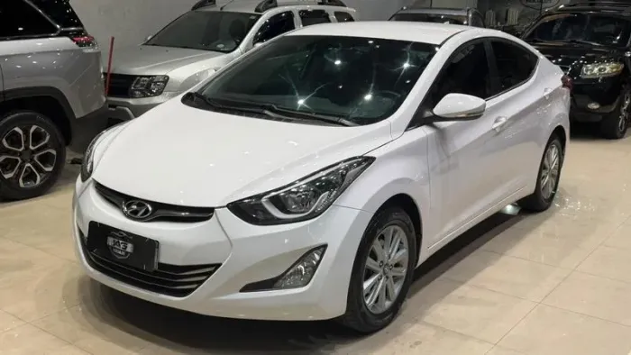 Hyundai Elantra 2.0 16V Flex Aut. 2015