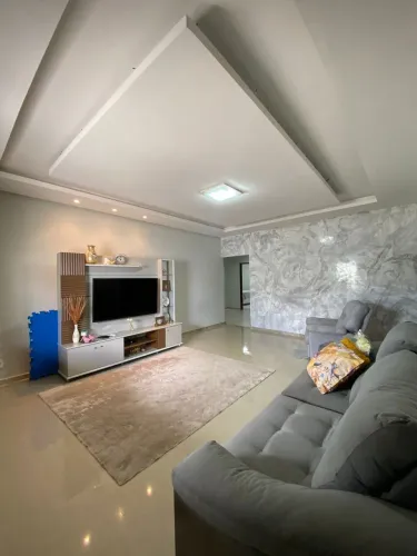 Casa à Venda no Bairro Centauro - Eunápolis