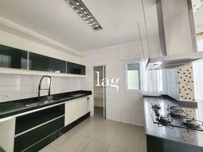 Casa com 3 dormitórios para alugar, 230 m² por R$ 8.137,00/mês - Condomínio Ibiti Royal Pa