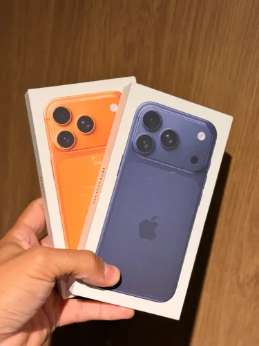iPhone 17 Pro Max - 256Gb R$: 7400,00 (à vista) ou 10x814,00