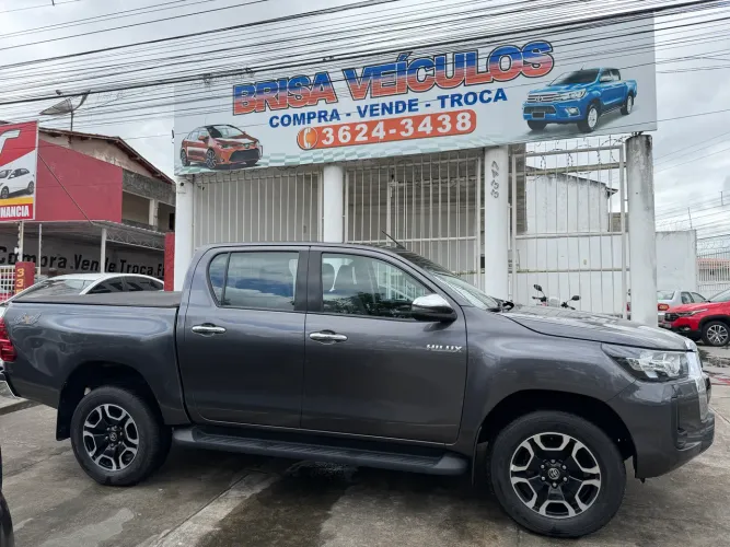 Toyota Hilux CD SRV 4X4 2.8 TDI Diesel Aut. 2024