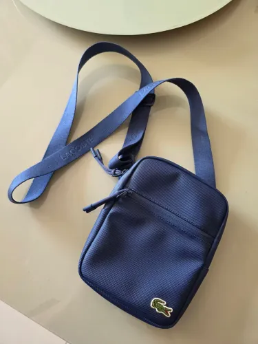 Bolsa transversal Lacoste 