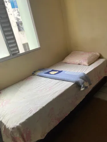 CAMA BOX SOLTEIRO SEMI NOVA