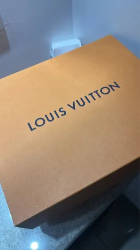 Caixa Louis Vuitton para bolsa Neverfull M