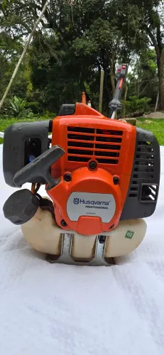 Roçadeira Husqvarna 143 RS