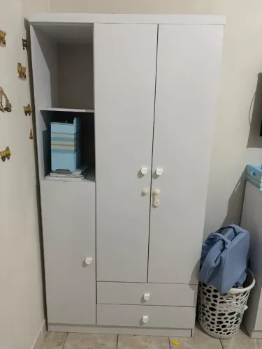 GUARDA ROUPA INFANTIL