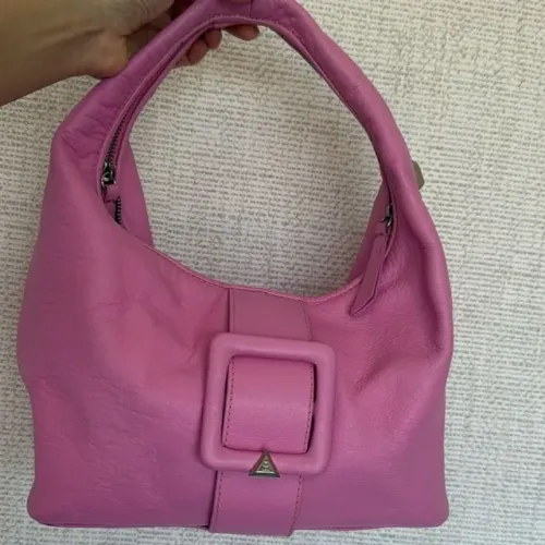 bolsa schutz média em couro legítimo rosa