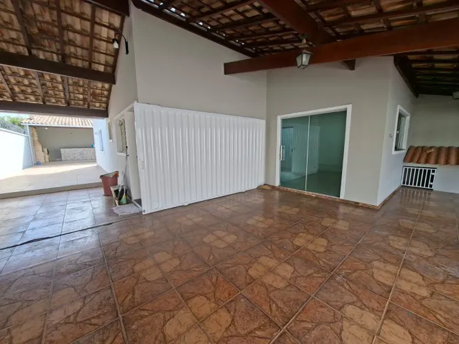 Casa 3 Quartos | Piscina | Área Gourmet | Energia solar