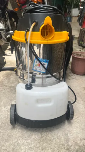 Extratora de sujeira WAP Carpet Cleaner PRO 30 1600W