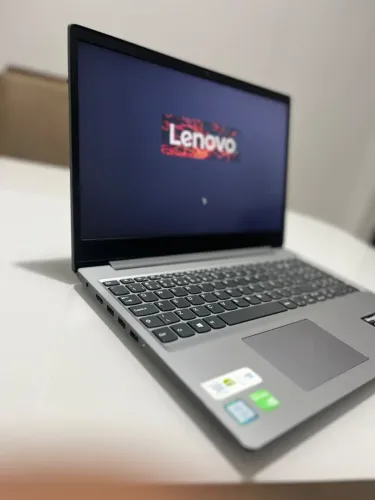 Notebook Lenovo Ideapad S145 Cinza Platina 15.6 Cinza Platina (Usado)