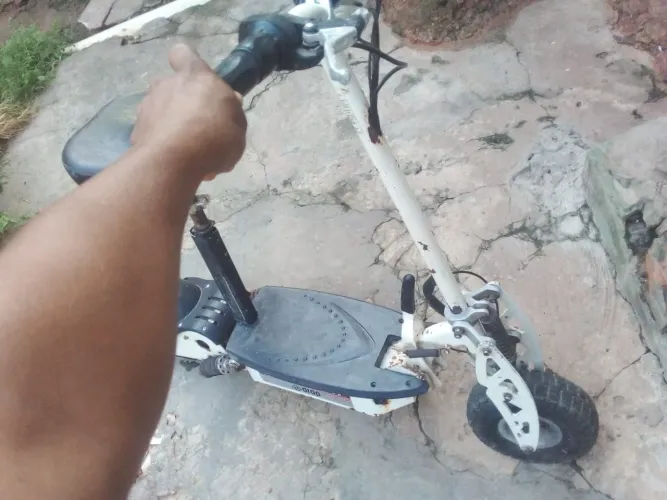 Patinete elétrica Mo tronik