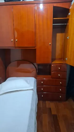 Jogo de Quarto de Solteiro Modulado em Madeira Maciça Completo