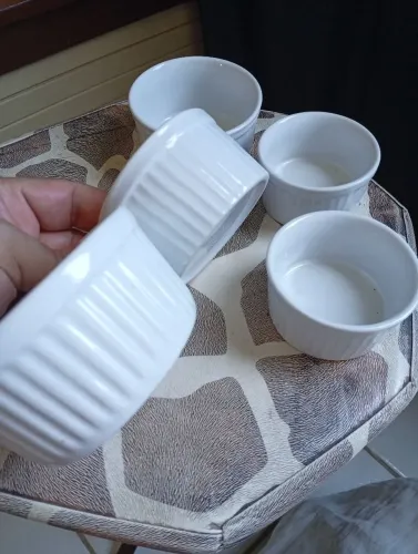 Vendo jogo de Ramequim (potes)em porcelana 