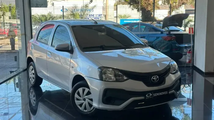 Toyota Etios X 1.3 Flex 16V 5P Mec. 2020