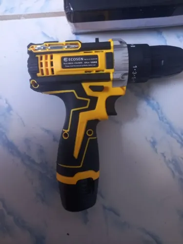 FURADEIRA E PARAFUSADEIRA 12v ECOSEN