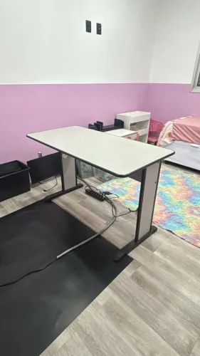 ?  Mesa de Escritório Está Aqui!