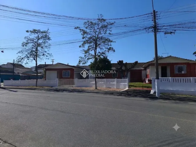 Terreno ZR3 de Esquina no Capão Raso - Excelente Potencial Construtivo