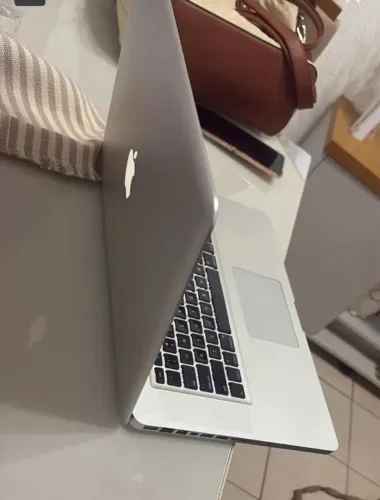 Mec book Pro notebook