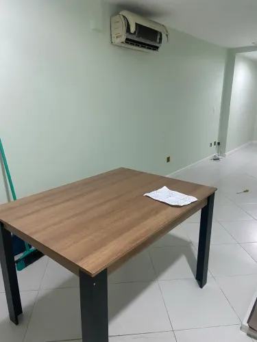 Mesa serve para casa ou escritório 1,20x 0,90 