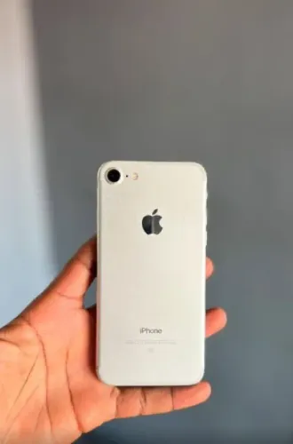 IPhone 7 - retirada de peças 
