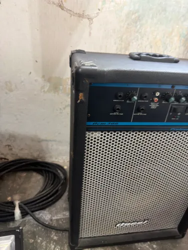 Caixa amplificada o el