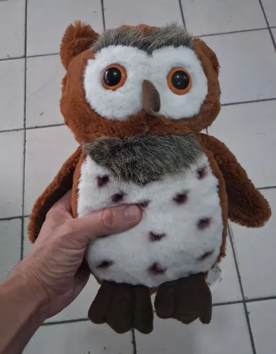 Corujas de pelúcia 