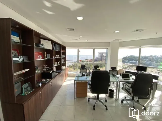 Salas Comerciais ,Imóvel MOBILIADO com 121m²