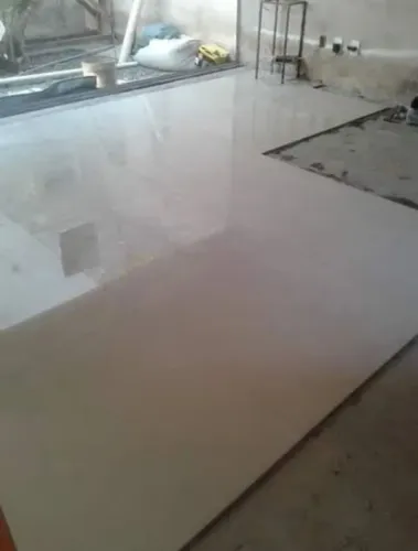Pedreiro do básico acabamento pisos e revestimentos