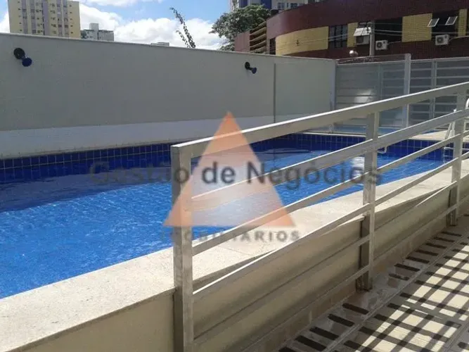 Apartamento 2 Quartos (1 Suíte) com Lazer e Portaria, Próximo a Tudo