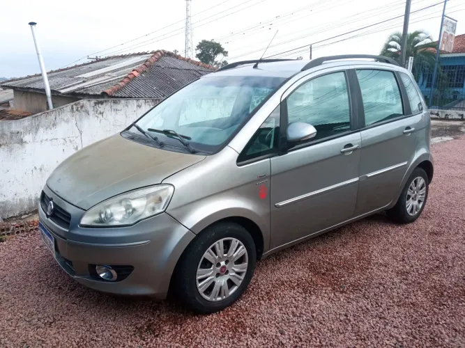 Fiat Idea Essence Dualogic 1.6 Flex 16V 5P 2011
