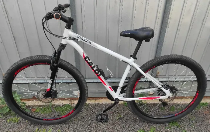 Bicicleta Caloi Vulcan - Aro 29 - Tamanho 17" / M - com peças aprimoradas