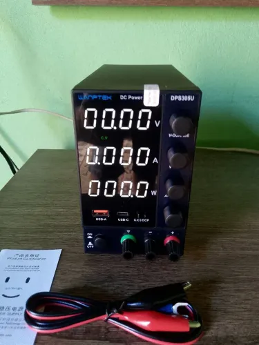Fonte de bancada wanptek 30 v 5 A 4 dígitos zera na caixa aberta só pra teste (Anapolis)