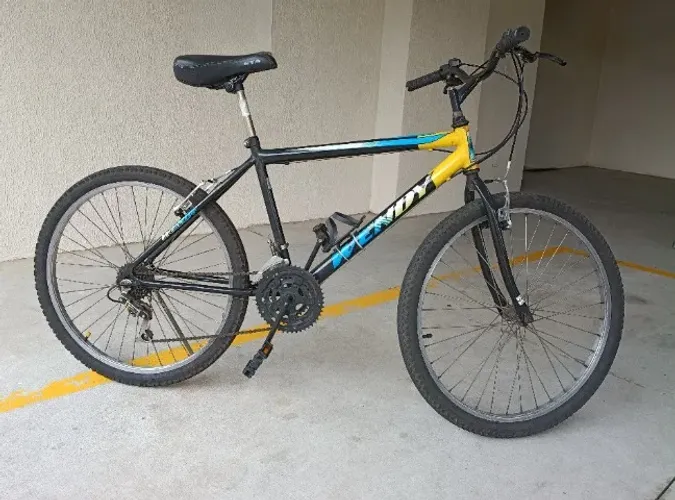 Bike Wendy aro 26, 18 velocidades, freios v-brake (Usada).