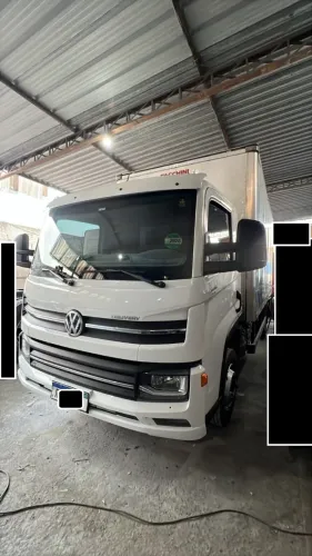 VW 9.170 Baú - 81.000 Km