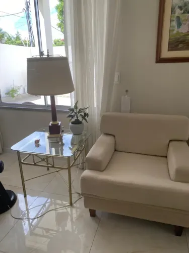 Abajour madeira com cúpula (2)