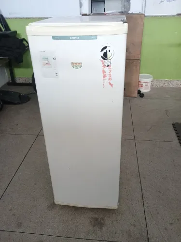 Freezer vertical Consul 166 litros