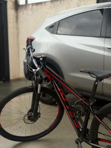 vende-se bicicleta caloi aro 29 ?