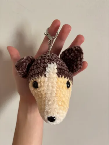 Chaveiro cachorrinho de crochê