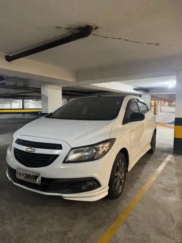 Chevrolet Onix Hatch Effect 1.4 8V Flex Power Mec. 4P 2015