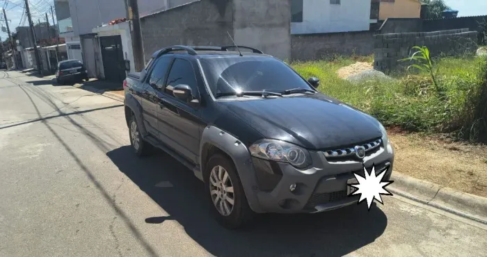 Fiat Strada Adventure1.8/ 1.8 Locker Flex CD 2015