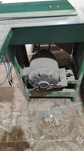 Vende esquadrejadeira