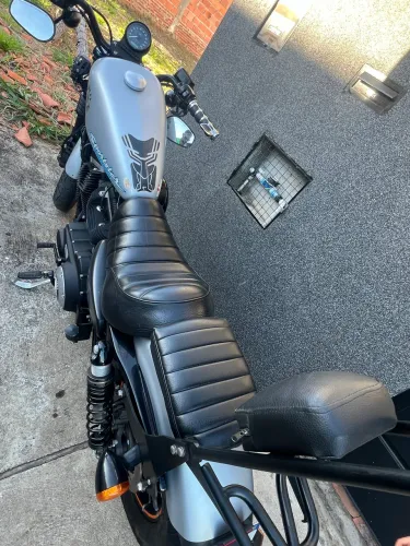 Vendo moto harley davidson . Moto muito novo 