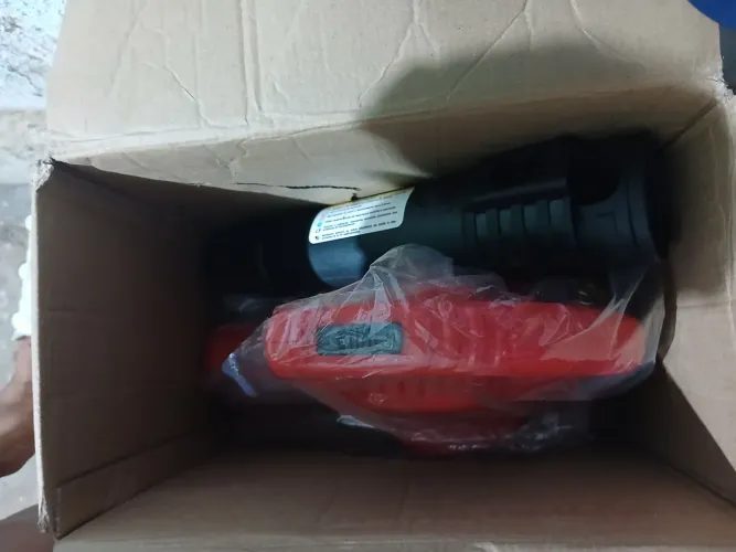 Vende uma roçadeira e um soprador