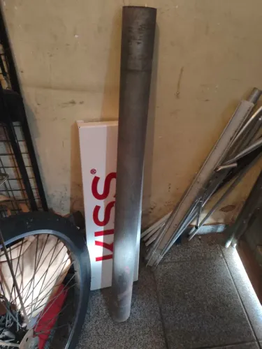 Tubo de ferro pequeno