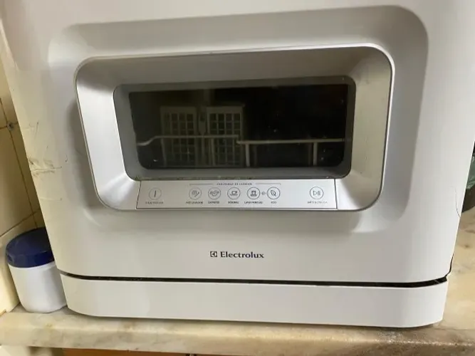 LAVA LOUÇAS ELETROLUX COMPLETA COM DEFEITO