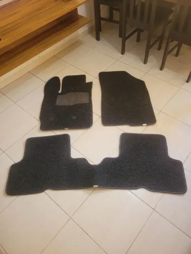 Tapete Duster kapazi