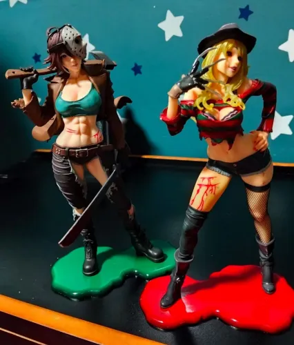 Jason Voorhees e Freddy Krueger baseadas nos designs de Shunya Yamashita