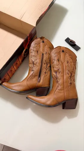 Bota country feminina em couro legítimo nro:35