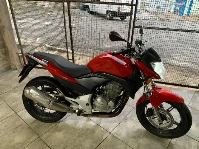 Honda CB 300R 2010 - Cabeçote vela fina, revisada, muito conservada